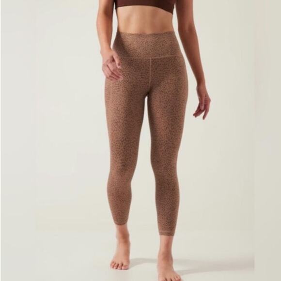 Athleta Salutation Stash 7/8 Leggings Leopard Print Size: XS - Picture 1 of 4